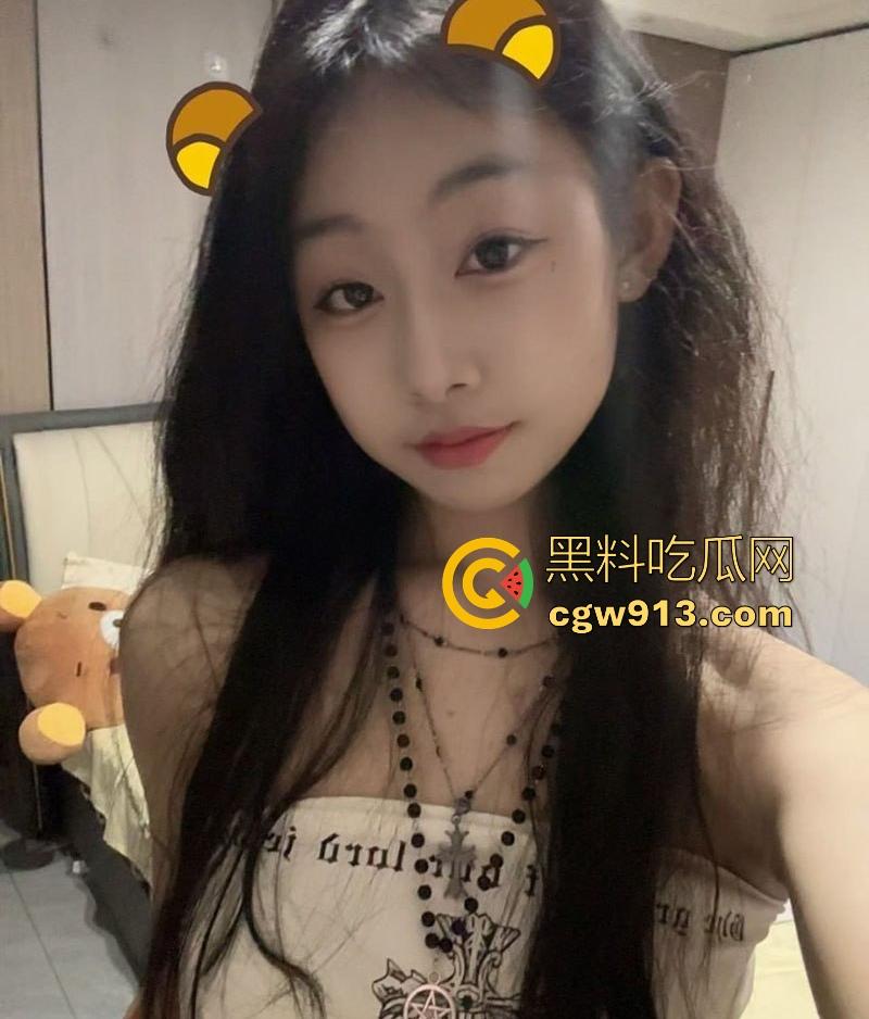 杭州工商职业学院【张慧语】骚逼反差小母狗，豪乳傲然挺立，舌钉口活销魂，黑丝翘臀入到失魂！-6